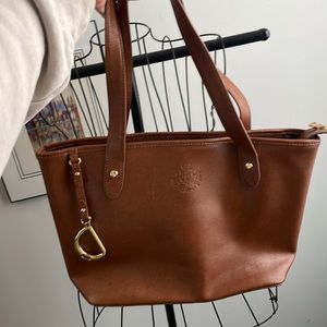 Ralph Lauren shoulder bag. Great condition- 1 scratch